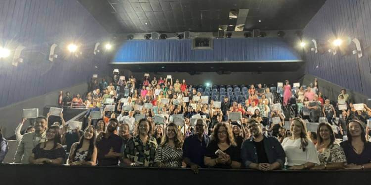 alunos-da-microlins-em-evento