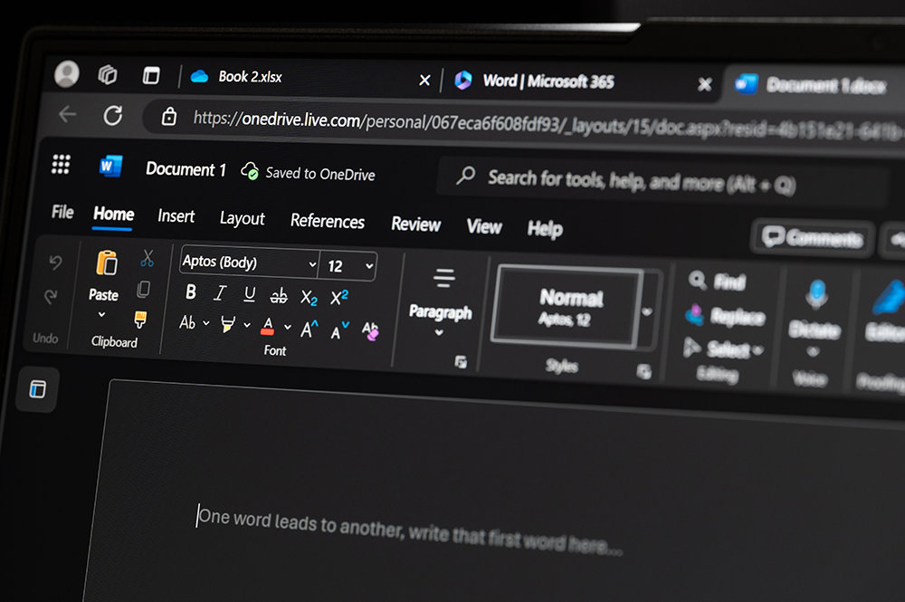A imagem mostra uma tela de computador com um documento de word aberto.